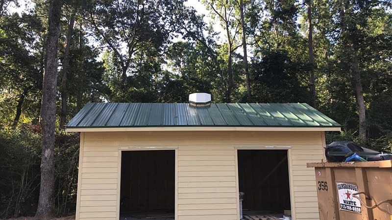 A metal roof is better able to withstand scorching summer heat.